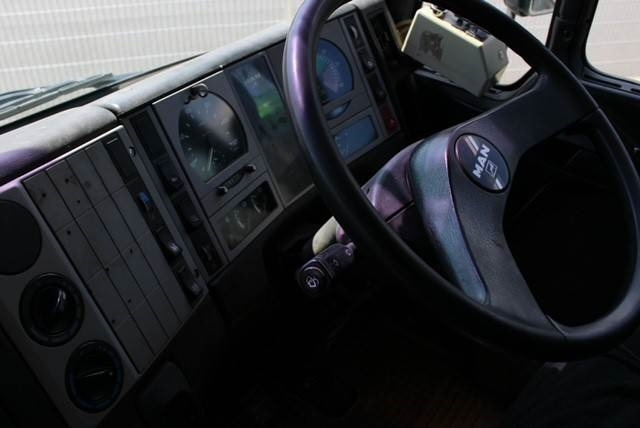 MAN M 2000 - Road sweeper: picture 3 MAN M 2000 - Road sweeper: picture 3