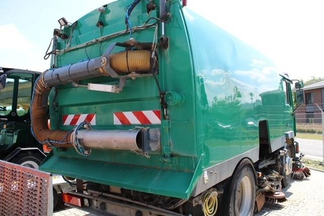 MAN M 2000 - Road sweeper: picture 2 MAN M 2000 - Road sweeper: picture 2