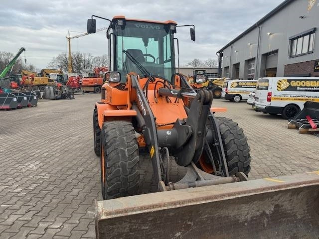 Volvo L 30 G - Wheel loader: picture 4 Volvo L 30 G - Wheel loader: picture 4