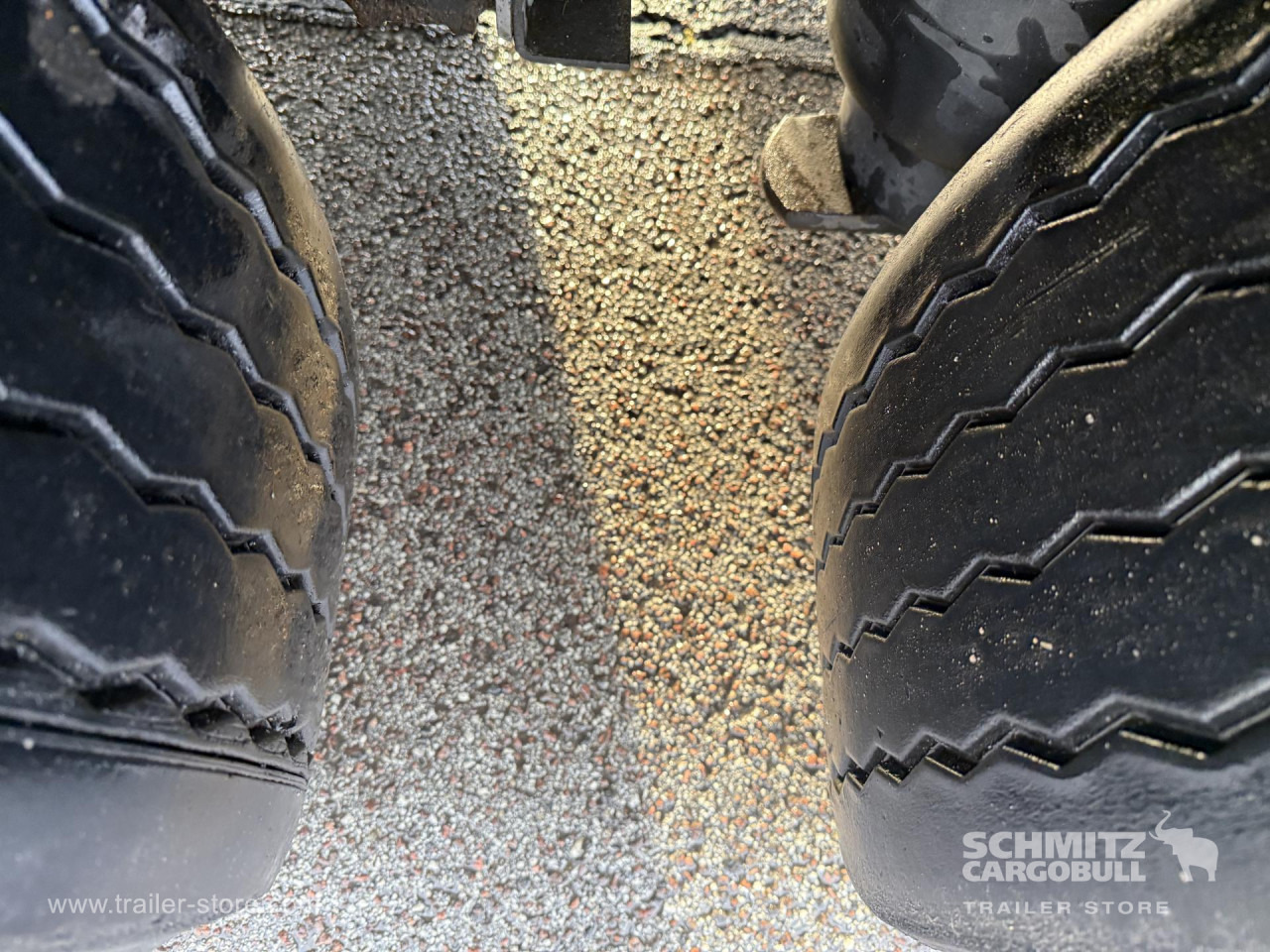 SCHMITZ Curtainsider Standard - Curtainsider semi-trailer: picture 5 SCHMITZ Curtainsider Standard - Curtainsider semi-trailer: picture 5