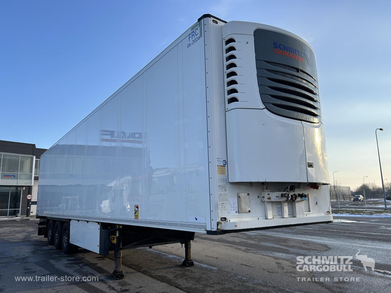 SCHMITZ Reefer Standard Double deck - Isothermal semi-trailer: picture 1 SCHMITZ Reefer Standard Double deck - Isothermal semi-trailer: picture 1