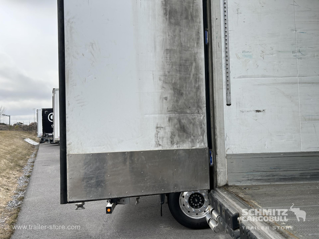 SCHMITZ Reefer Multitemp Double deck - Isothermal semi-trailer: picture 5 SCHMITZ Reefer Multitemp Double deck - Isothermal semi-trailer: picture 5