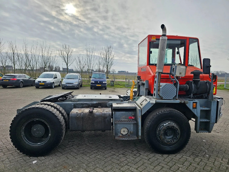 CVS-Ferrari TT2516B - Terminal tractor: picture 4 CVS-Ferrari TT2516B - Terminal tractor: picture 4