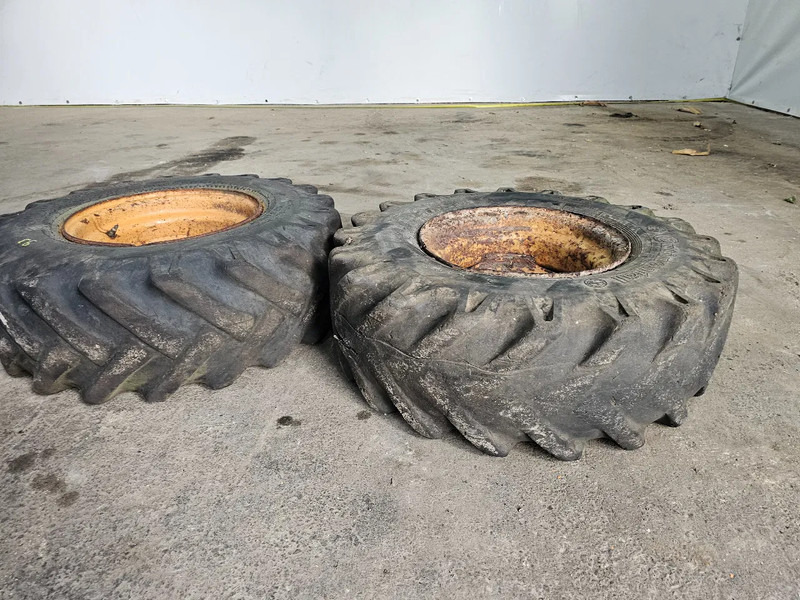 Continental 11.5/80-15.3 - Tire for Truck: picture 4 Continental 11.5/80-15.3 - Tire for Truck: picture 4