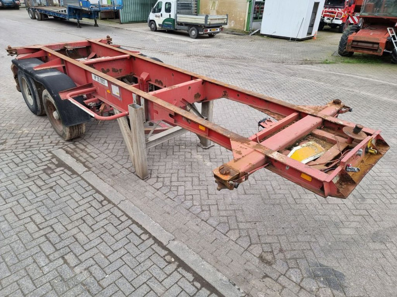 Fruehauf STEELSPRING - Drumbrakes - Container transporter/ Swap body semi-trailer: picture 3 Fruehauf STEELSPRING - Drumbrakes - Container transporter/ Swap body semi-trailer: picture 3