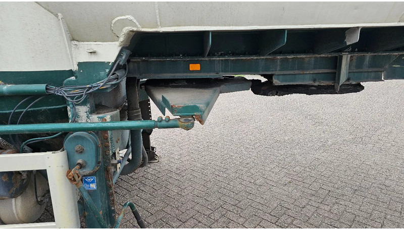 Tank semi-trailer Lambrecht 85LK40: picture 15