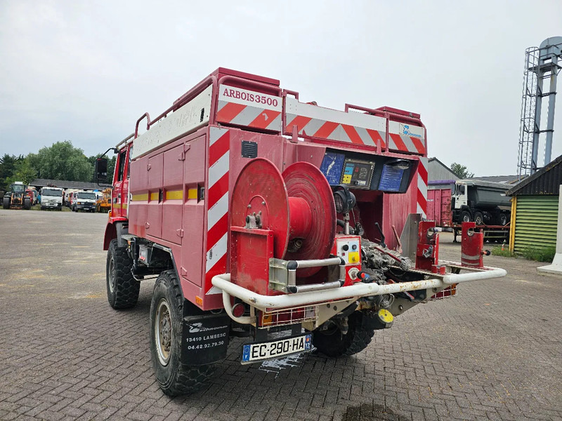 Fire truck Renault M210 Arbois 3500L - Hydraulic winch: picture 7