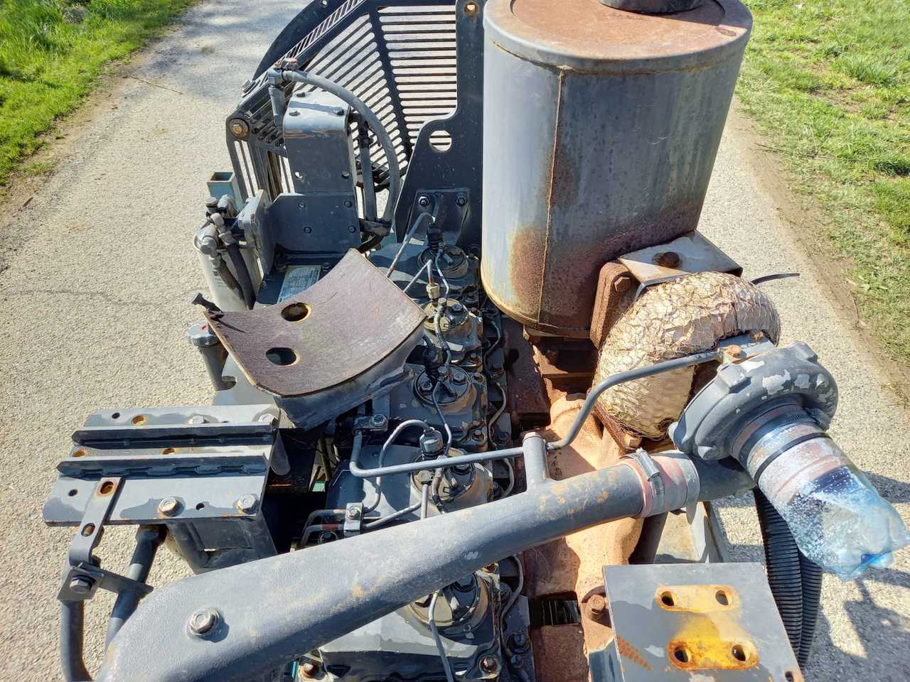 KOMATSU S6D125E-2 - Engine for Bulldozer: picture 5 KOMATSU S6D125E-2 - Engine for Bulldozer: picture 5