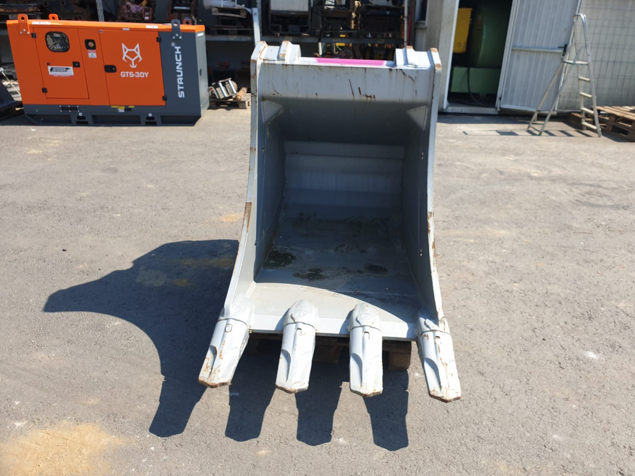 Winkelbauer Bucket 100 cm - Excavator bucket for Crawler excavator: picture 3 Winkelbauer Bucket 100 cm - Excavator bucket for Crawler excavator: picture 3