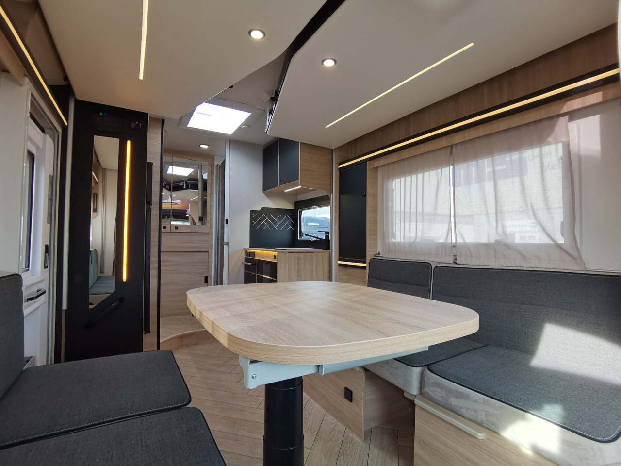 Chausson 630 TITANIUM / MODELL 2026 / EINZELHUBBETTEN - Semi-integrated motorhome: picture 5 Chausson 630 TITANIUM / MODELL 2026 / EINZELHUBBETTEN - Semi-integrated motorhome: picture 5