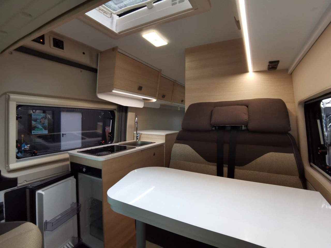 Camper van Chausson V697 FIRST LINE / ZUBEHÖR-PAKET / EINZELBETTEN: picture 13 Camper van Chausson V697 FIRST LINE / ZUBEHÖR-PAKET / EINZELBETTEN: picture 13