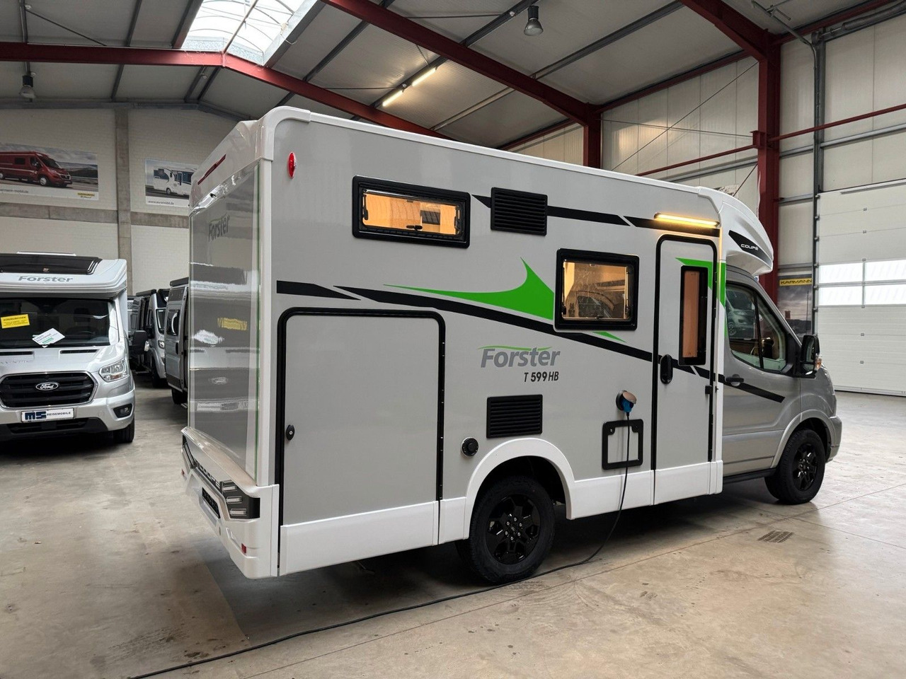 Forster T 599 HBN COUPÈ /-2026-/ 165PS-8G / SILVER-PAKET - Semi-integrated motorhome: picture 4 Forster T 599 HBN COUPÈ /-2026-/ 165PS-8G / SILVER-PAKET - Semi-integrated motorhome: picture 4