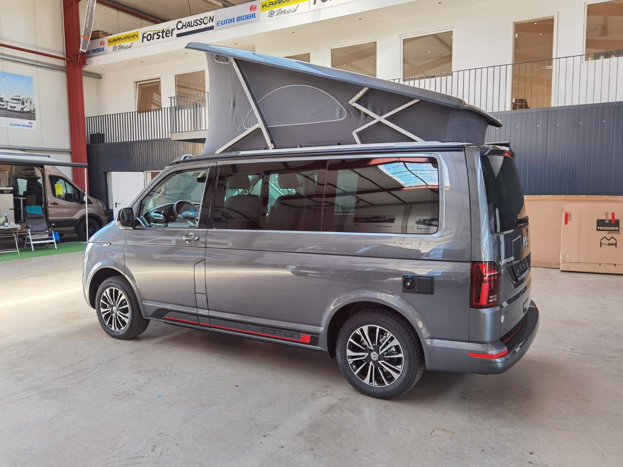 Volkswagen T6.1 CALIFORNIA OCEAN EDITION / DSG / NAVI / ACC - Passenger van: picture 5 Volkswagen T6.1 CALIFORNIA OCEAN EDITION / DSG / NAVI / ACC - Passenger van: picture 5