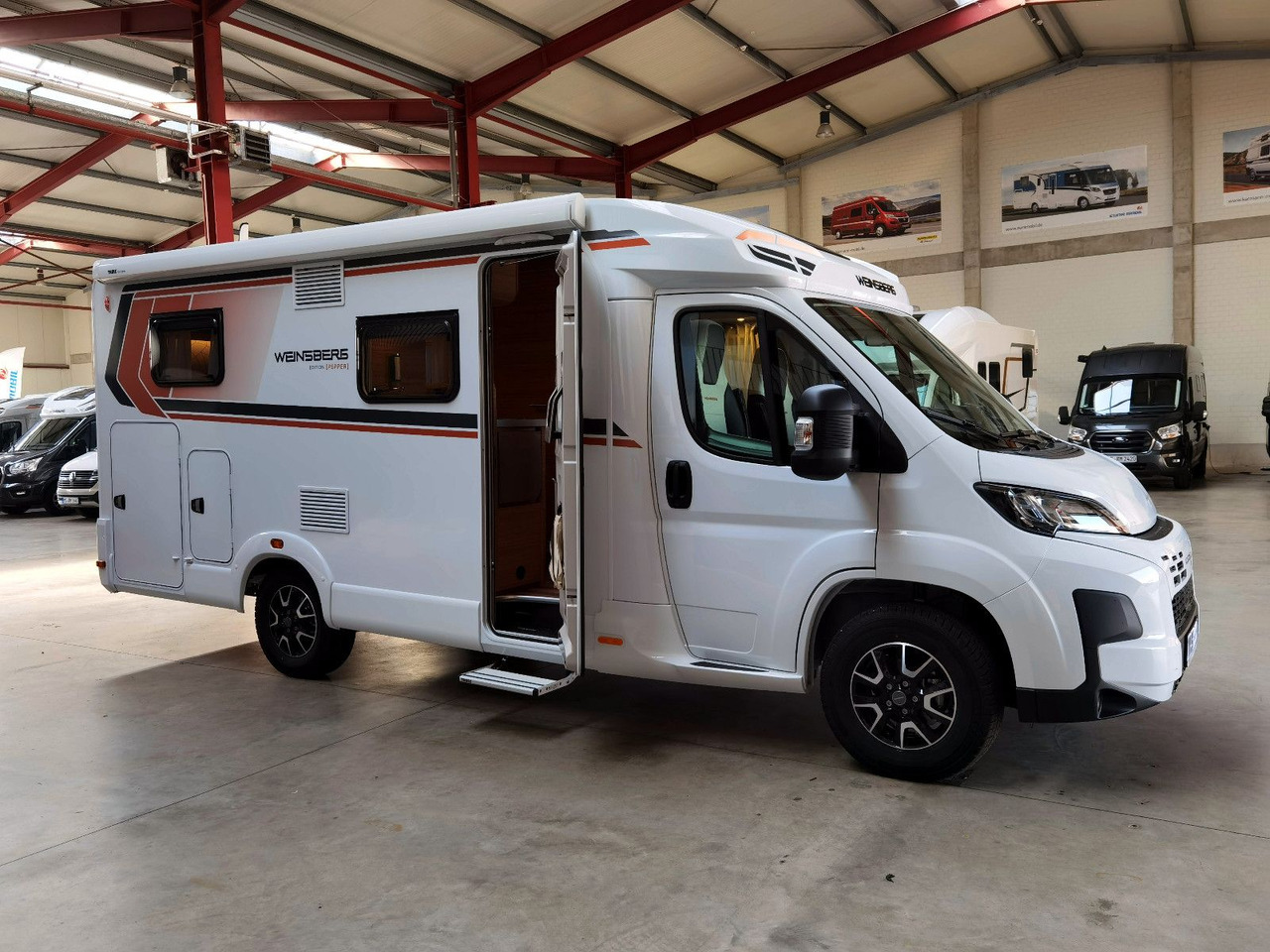 Semi-integrated motorhome Weinsberg CARACOMPACT 600 MEG EDITION PEPPER / MODELL 2025: picture 9