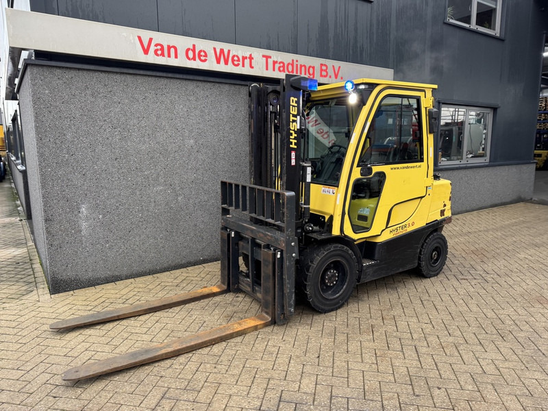 Hyster H3.0FT Duplo 300 Sideshift / Vorkversteller LPG 2018 - LPG forklift: picture 2 Hyster H3.0FT Duplo 300 Sideshift / Vorkversteller LPG 2018 - LPG forklift: picture 2