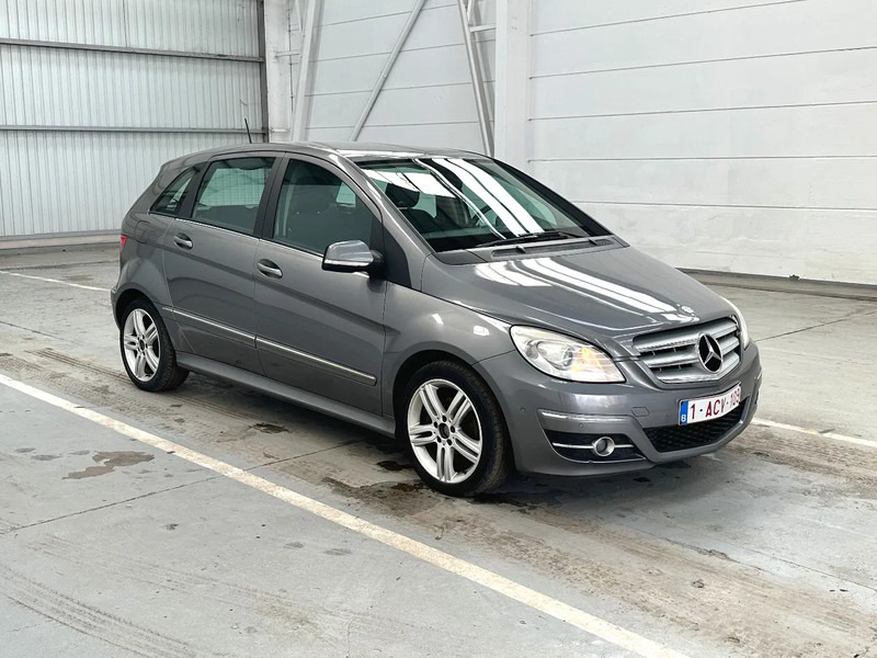 Sedan Mercedes-Benz B-Klasse 180 CDI: picture 7