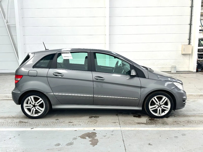 Sedan Mercedes-Benz B-Klasse 180 CDI: picture 6
