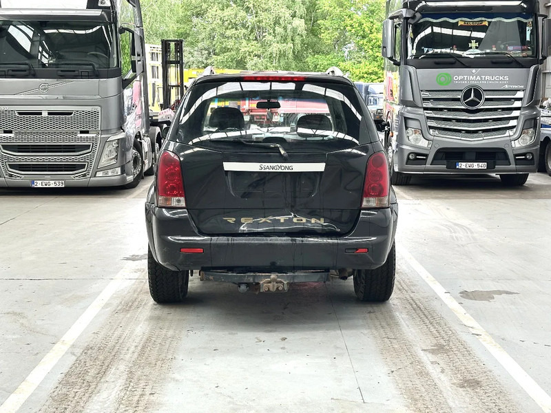 SsangYong Rexton AIRCO / LEATHER / MOTEUR MERCEDES - MERCEDES MOTOR - SUV: picture 4 SsangYong Rexton AIRCO / LEATHER / MOTEUR MERCEDES - MERCEDES MOTOR - SUV: picture 4