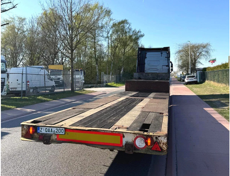 Stas 0-26/2DUA EXTENSIBLE/UITSCHUIFBAAR - Low loader semi-trailer: picture 2 Stas 0-26/2DUA EXTENSIBLE/UITSCHUIFBAAR - Low loader semi-trailer: picture 2
