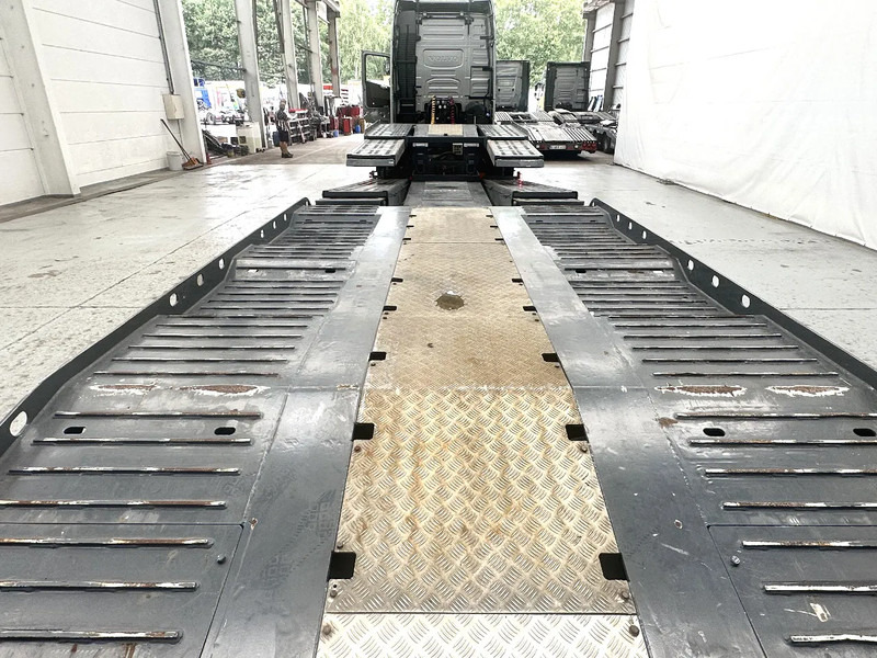 VS MONT FH 13.460 VSA T02 extensible met/avec/with VOLVO FH 460 Globetrotter / 6x2 / VEB / EURO 6 / PTO - Low loader semi-trailer: picture 3 VS MONT FH 13.460 VSA T02 extensible met/avec/with VOLVO FH 460 Globetrotter / 6x2 / VEB / EURO 6 / PTO - Low loader semi-trailer: picture 3