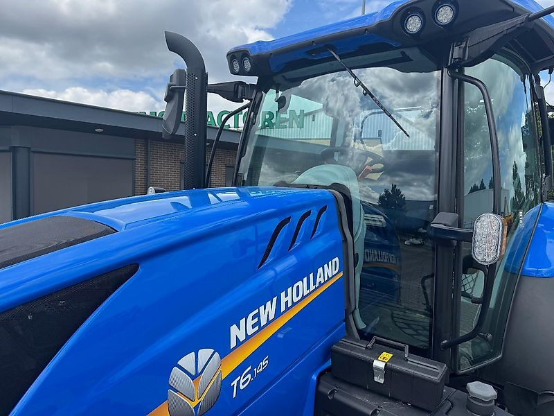 New Holland T6.145 EC40 GEVEERDE VOORAS 2023 200 UUR!!! - Farm tractor: picture 5 New Holland T6.145 EC40 GEVEERDE VOORAS 2023 200 UUR!!! - Farm tractor: picture 5