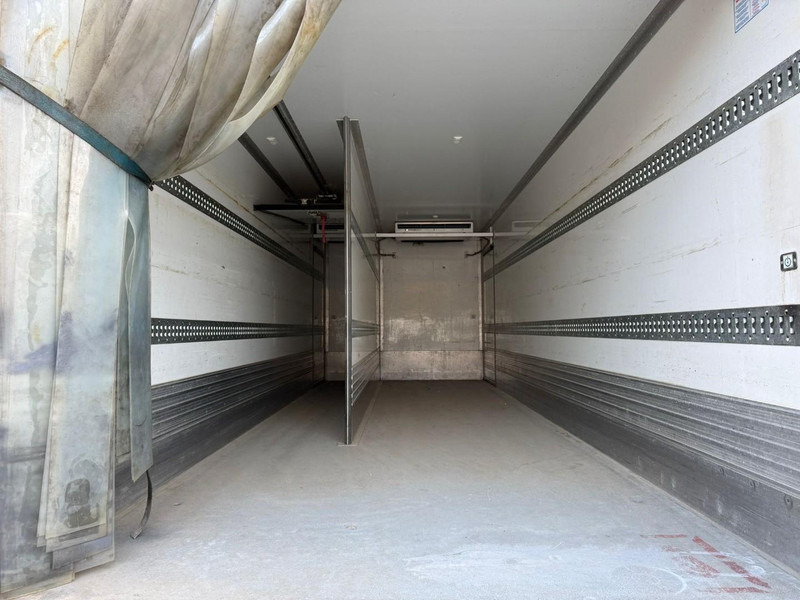 Renault D210.14 Frigobox Multitemp + Taillift THERMO KING T800R leasing Renault D210.14 Frigobox Multitemp + Taillift THERMO KING T800R: picture 8 Renault D210.14 Frigobox Multitemp + Taillift THERMO KING T800R leasing Renault D210.14 Frigobox Multitemp + Taillift THERMO KING T800R: picture 8