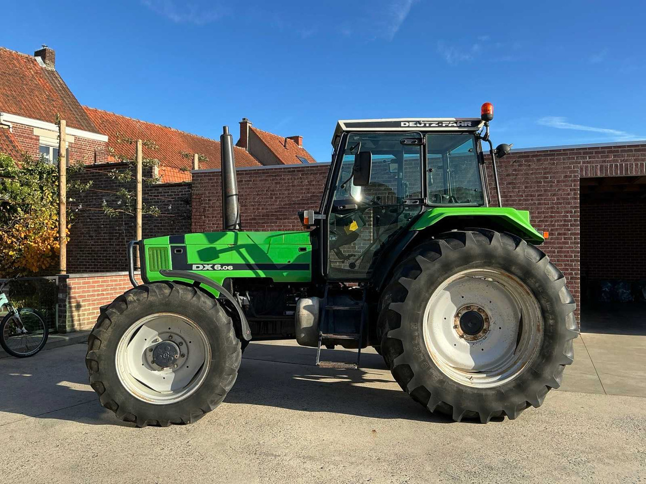 1993 DEUTZ-FAHR DX6.06 ALL-WHEEL DRIVE FARM TRACTOR - Farm tractor: picture 2 1993 DEUTZ-FAHR DX6.06 ALL-WHEEL DRIVE FARM TRACTOR - Farm tractor: picture 2