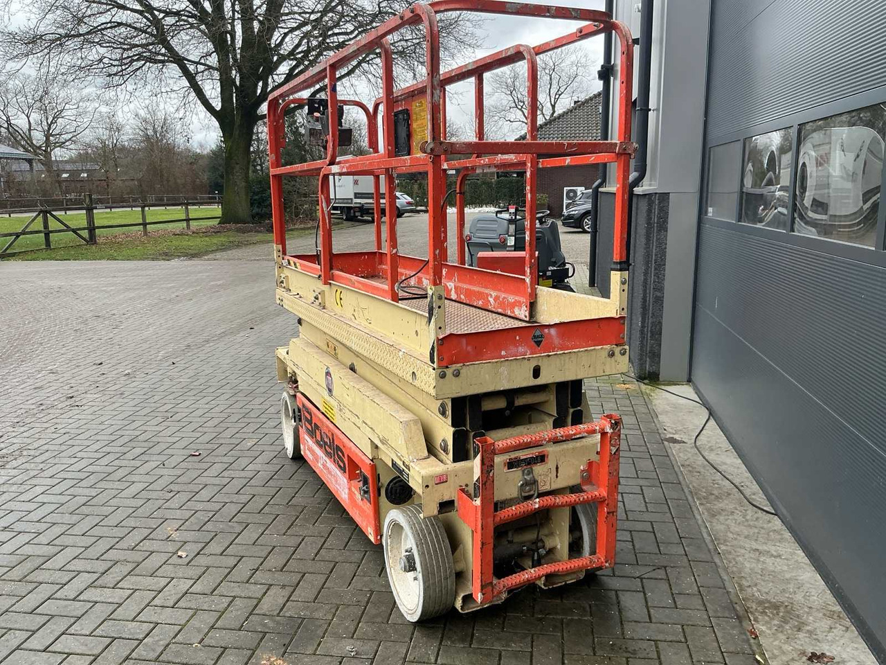 1998 JLG 2033-F AERIAL PLATFORM - Aerial platform: picture 5 1998 JLG 2033-F AERIAL PLATFORM - Aerial platform: picture 5