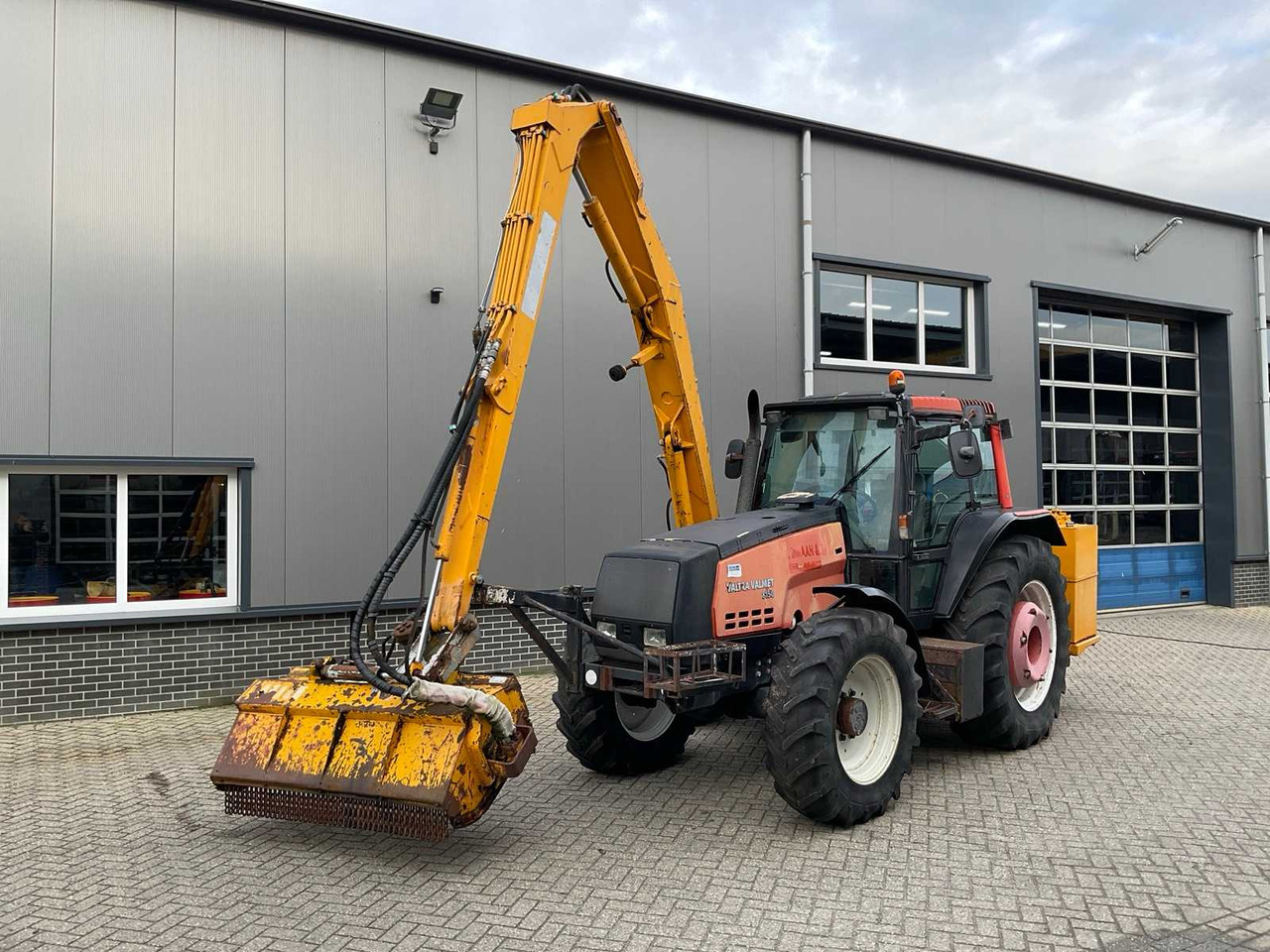 1999 VALTRA VALMET 8150 HITECH ALL-WHEEL DRIVE FARM TRACTOR - Farm tractor: picture 2 1999 VALTRA VALMET 8150 HITECH ALL-WHEEL DRIVE FARM TRACTOR - Farm tractor: picture 2