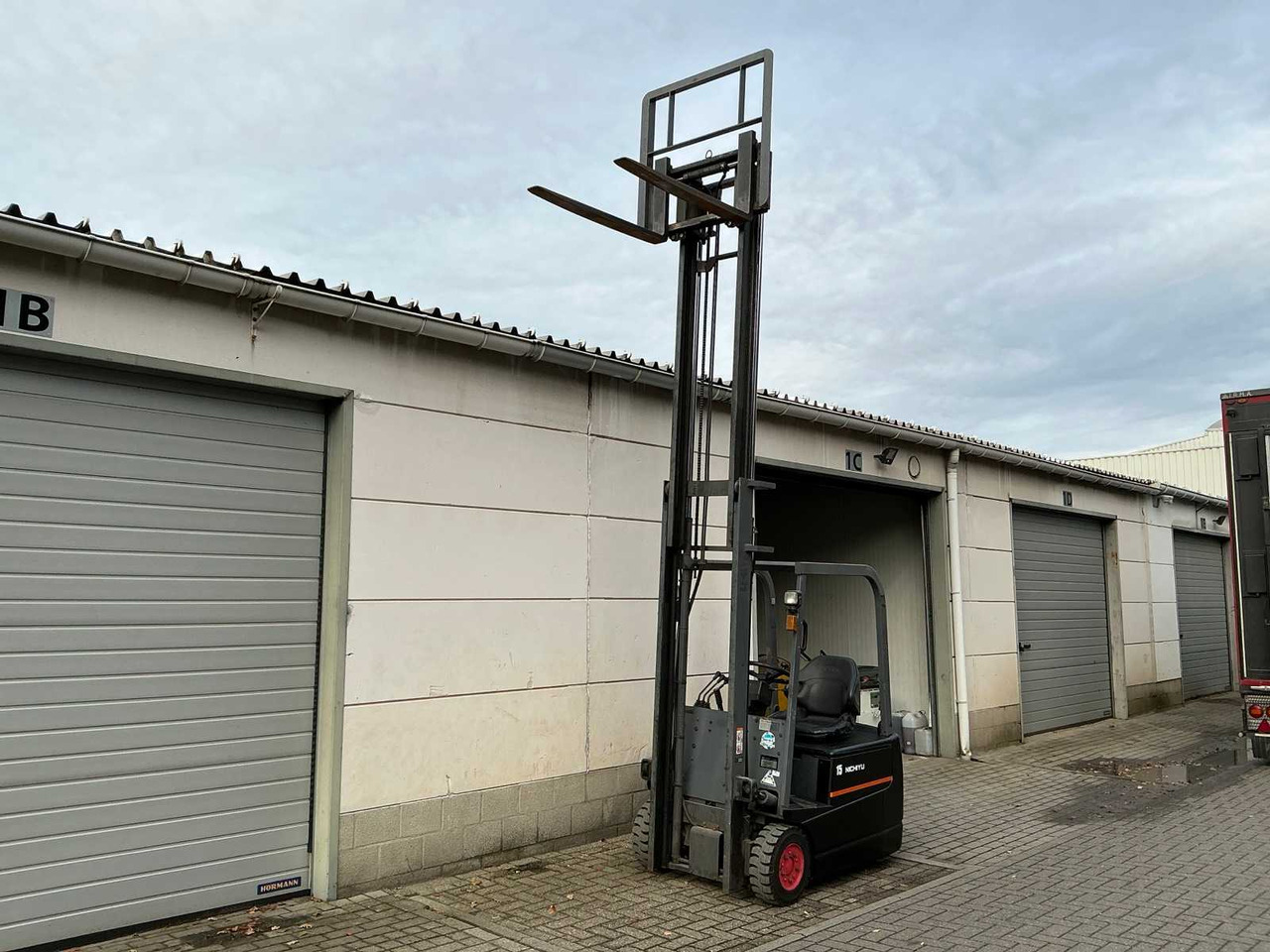 2000 NICHIYU 15 FORKLIFT - Forklift: picture 1 2000 NICHIYU 15 FORKLIFT - Forklift: picture 1