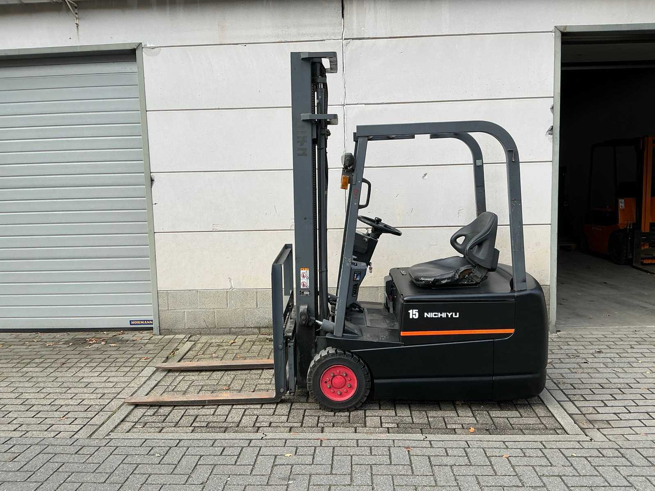 2000 NICHIYU 15 FORKLIFT - Forklift: picture 4 2000 NICHIYU 15 FORKLIFT - Forklift: picture 4