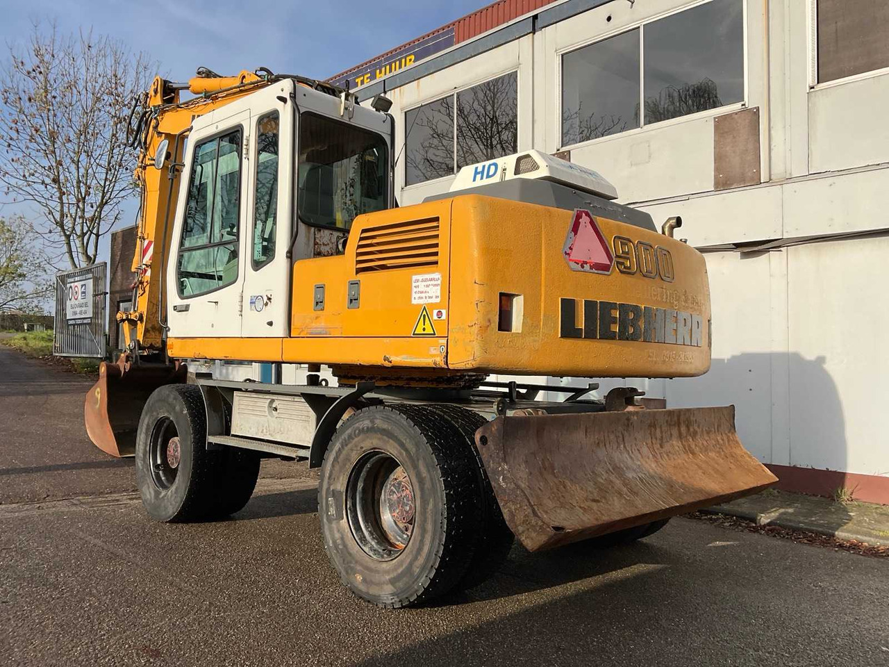 2001 LIEBHERR A 900 B LITRONIC WHEELED EXCAVATOR - Wheel excavator: picture 3 2001 LIEBHERR A 900 B LITRONIC WHEELED EXCAVATOR - Wheel excavator: picture 3