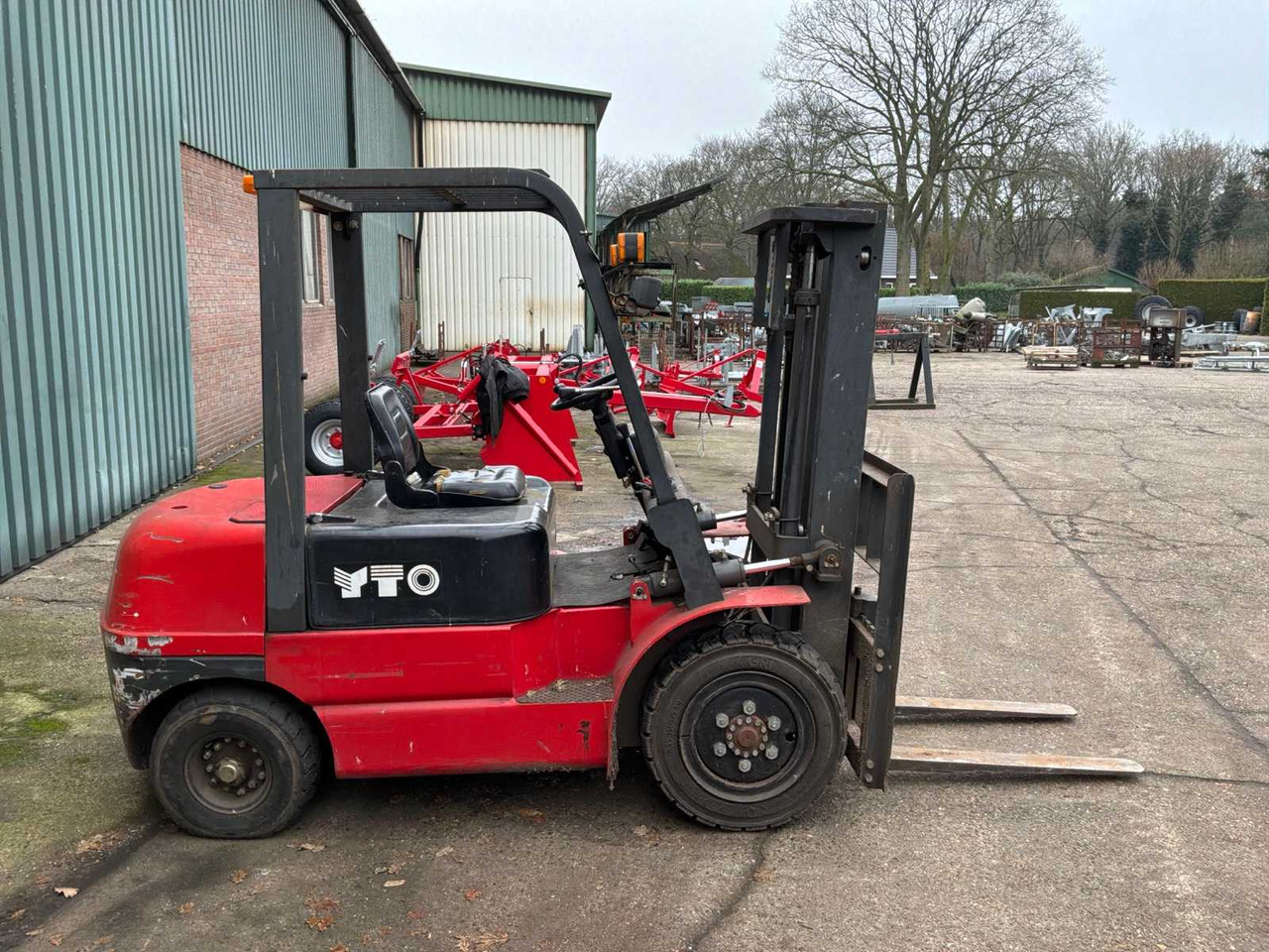 2004 YTO FORKLIFT DIESEL - Forklift: picture 5 2004 YTO FORKLIFT DIESEL - Forklift: picture 5