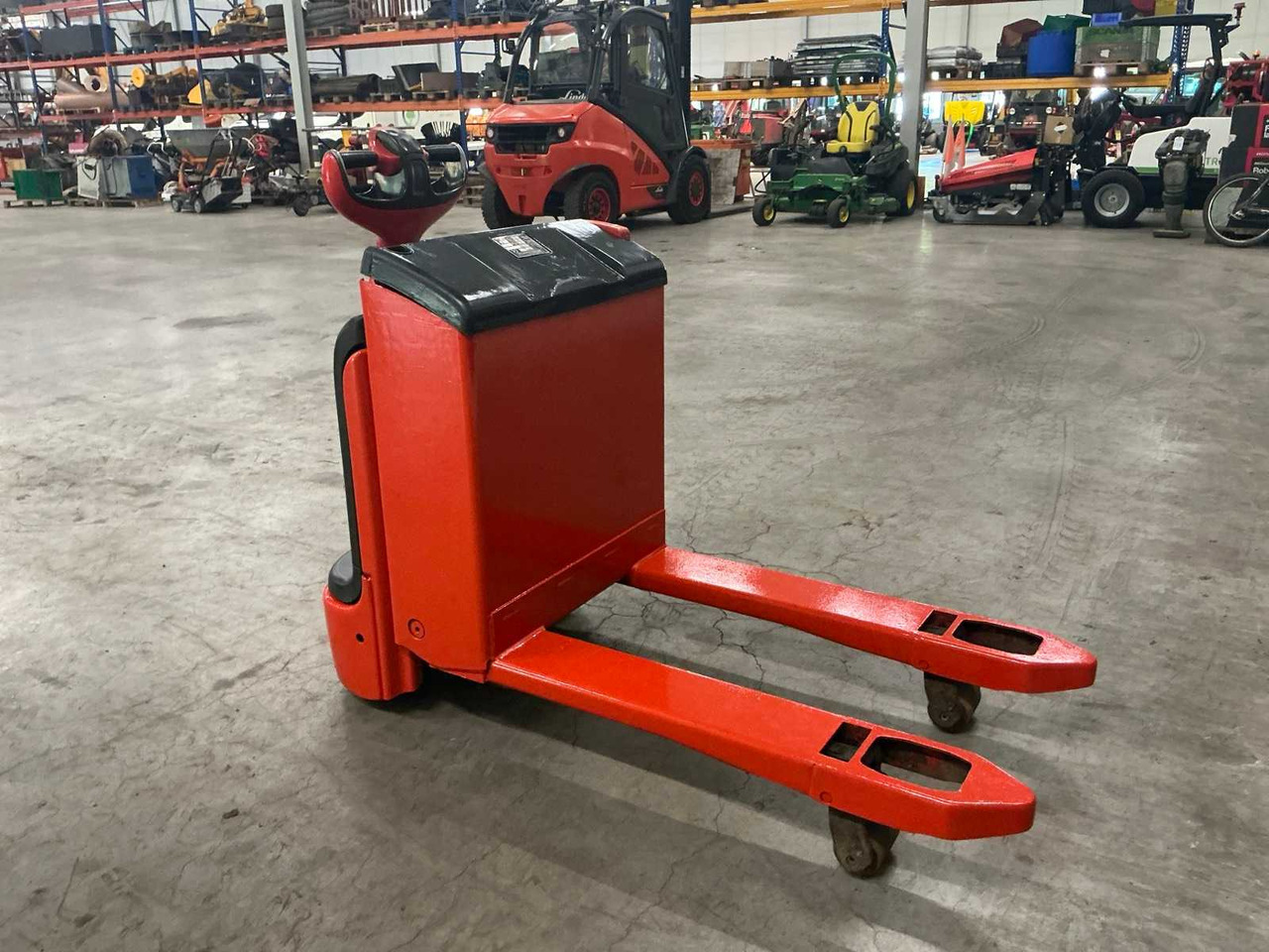 2005 LINDE T16 PUMP TRUCK - Forklift: picture 5 2005 LINDE T16 PUMP TRUCK - Forklift: picture 5