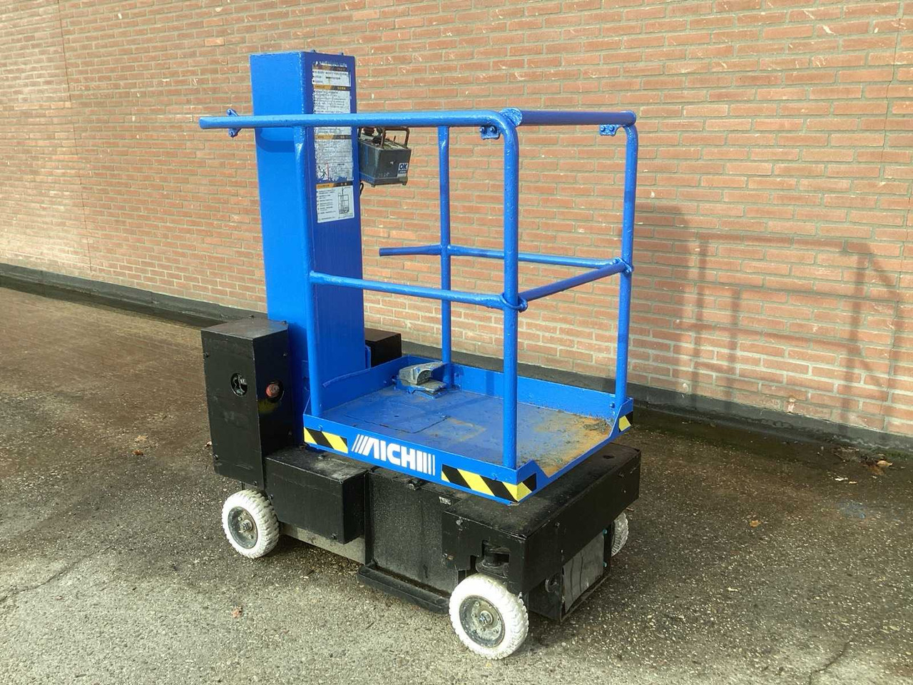 2007 AICHI SV04B AERIAL PLATFORM - Aerial platform: picture 4 2007 AICHI SV04B AERIAL PLATFORM - Aerial platform: picture 4