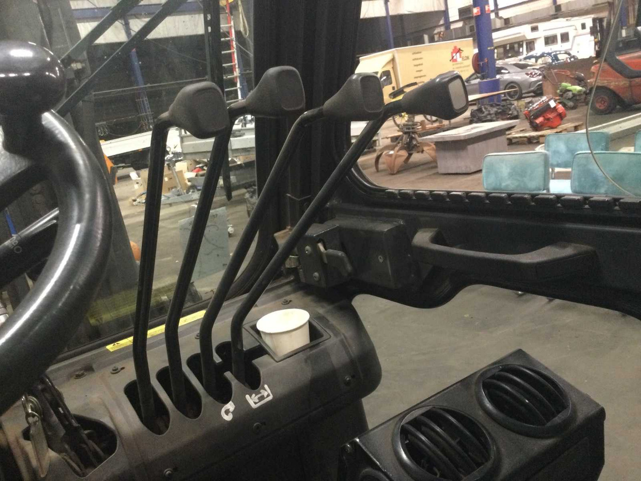 Forklift 2007 NISSAN UGD02A30PQ FORKLIFT: picture 8