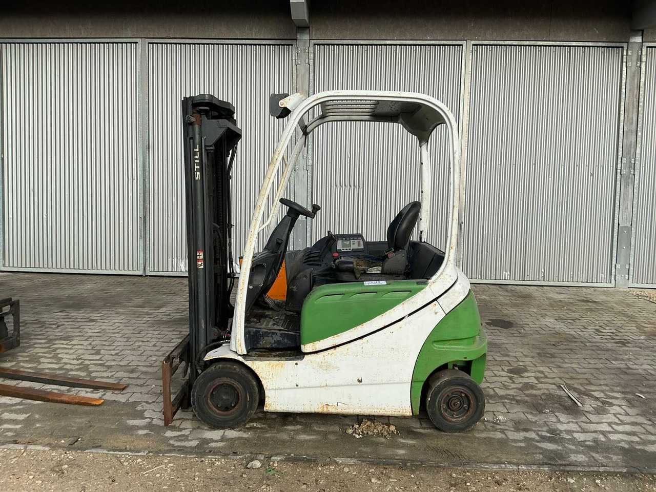 2007 STILL RX20-16 CANNIBALIZING FORKLIFT - Forklift: picture 3 2007 STILL RX20-16 CANNIBALIZING FORKLIFT - Forklift: picture 3
