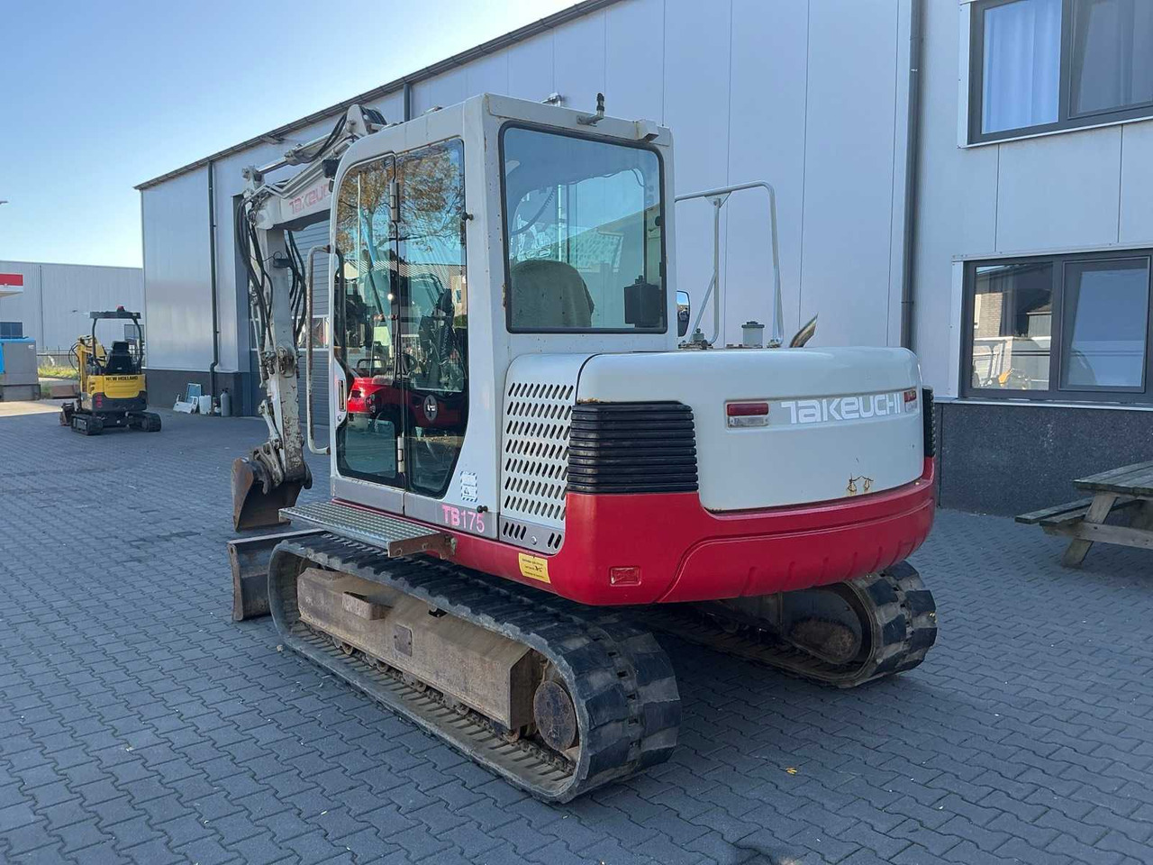 2007 TAKEUCHI TB175 MIDI EXCAVATOR - Excavator: picture 2 2007 TAKEUCHI TB175 MIDI EXCAVATOR - Excavator: picture 2