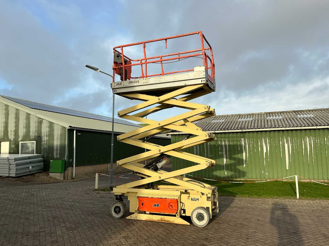 Aerial platform 2008 JLG 2646ES AERIAL WORK PLATFORM: picture 12