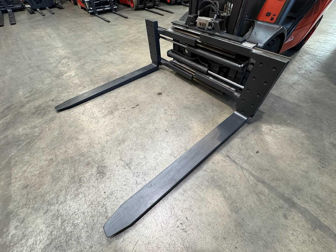 2008 SERVICE + UVV 01/2026 LINDE H35T 3.500KG 3.+4. VALVE WIDER 148CM FORK ADJUSTER GAS FORKLIFT FORKLIFT 10.543 HOURS - Forklift: picture 3 2008 SERVICE + UVV 01/2026 LINDE H35T 3.500KG 3.+4. VALVE WIDER 148CM FORK ADJUSTER GAS FORKLIFT FORKLIFT 10.543 HOURS - Forklift: picture 3