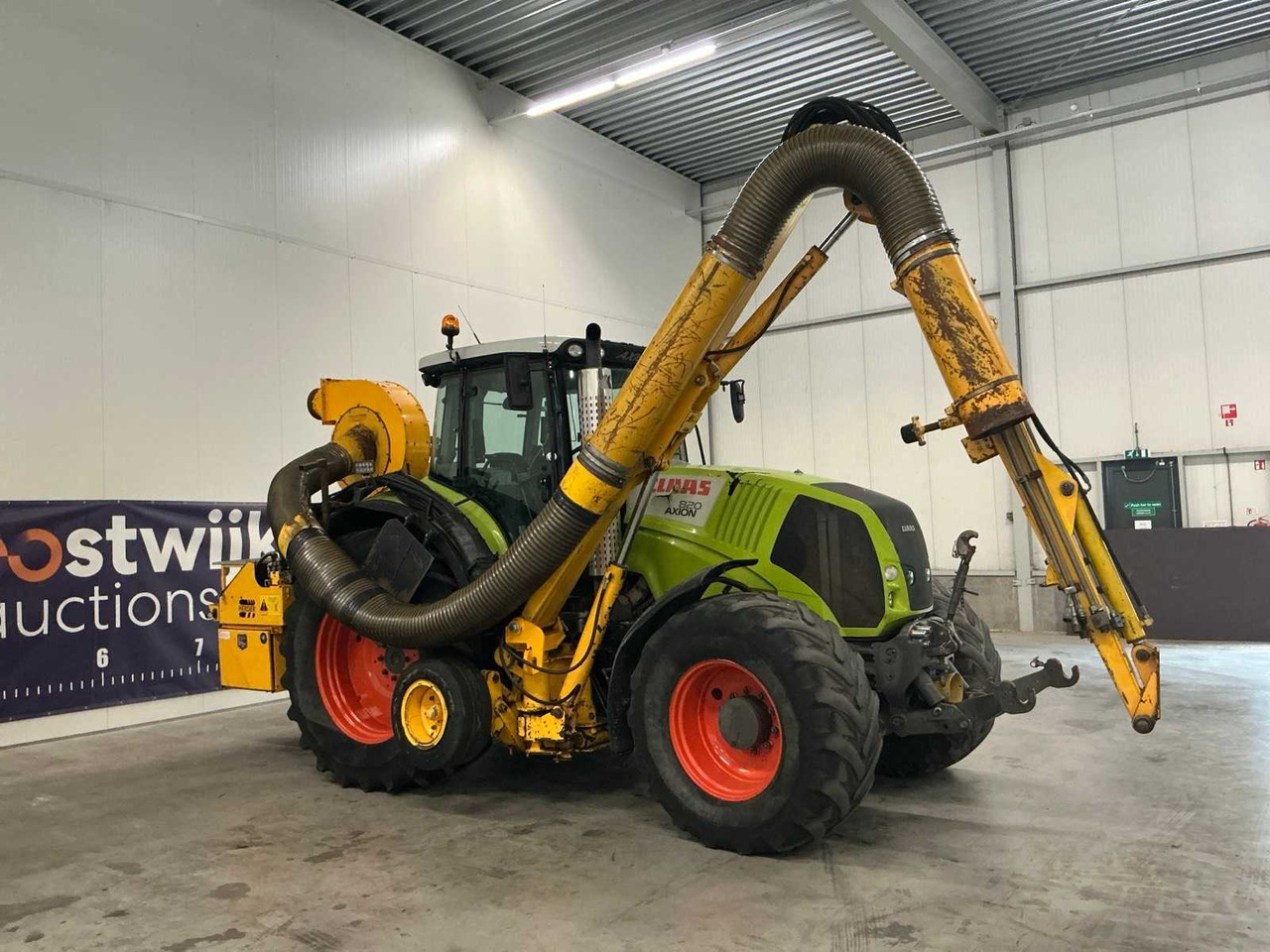 2009 CLAAS AXION 820 ALL-WHEEL DRIVE FARM TRACTOR - Farm tractor: picture 4 2009 CLAAS AXION 820 ALL-WHEEL DRIVE FARM TRACTOR - Farm tractor: picture 4