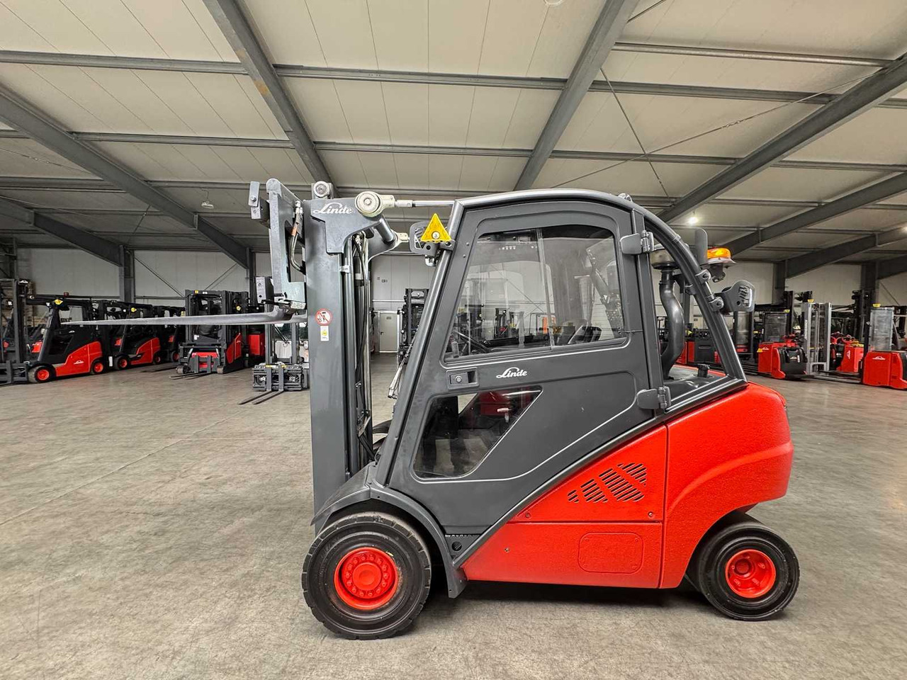 2010 S+UVV 06/26 LINDE H30D 3.+4.VALVE TRIPLEX 466CM DIESEL FORKLIFT 12.073 HOURS - Forklift: picture 2 2010 S+UVV 06/26 LINDE H30D 3.+4.VALVE TRIPLEX 466CM DIESEL FORKLIFT 12.073 HOURS - Forklift: picture 2
