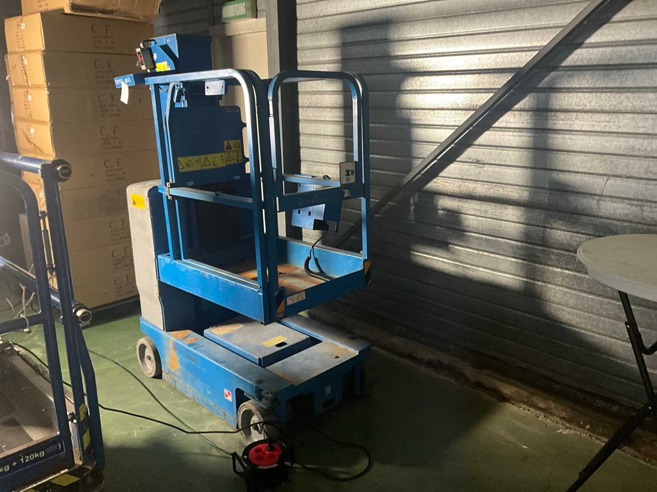 2011 GENIE GRC-12 AERIAL PLATFORM - Aerial platform: picture 3 2011 GENIE GRC-12 AERIAL PLATFORM - Aerial platform: picture 3