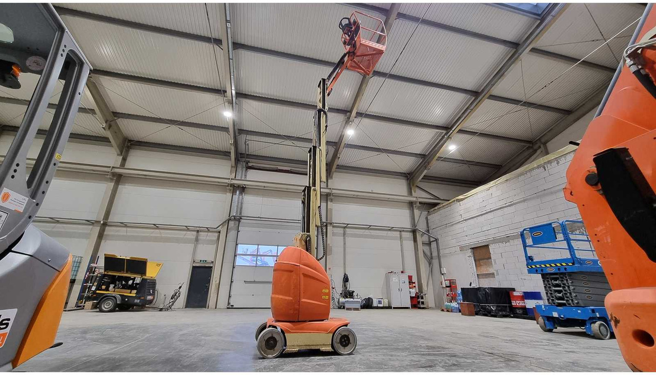 2011 JLG T10E AERIAL WORK PLATFORMS (EVM10011001) - Aerial platform: picture 1 2011 JLG T10E AERIAL WORK PLATFORMS (EVM10011001) - Aerial platform: picture 1