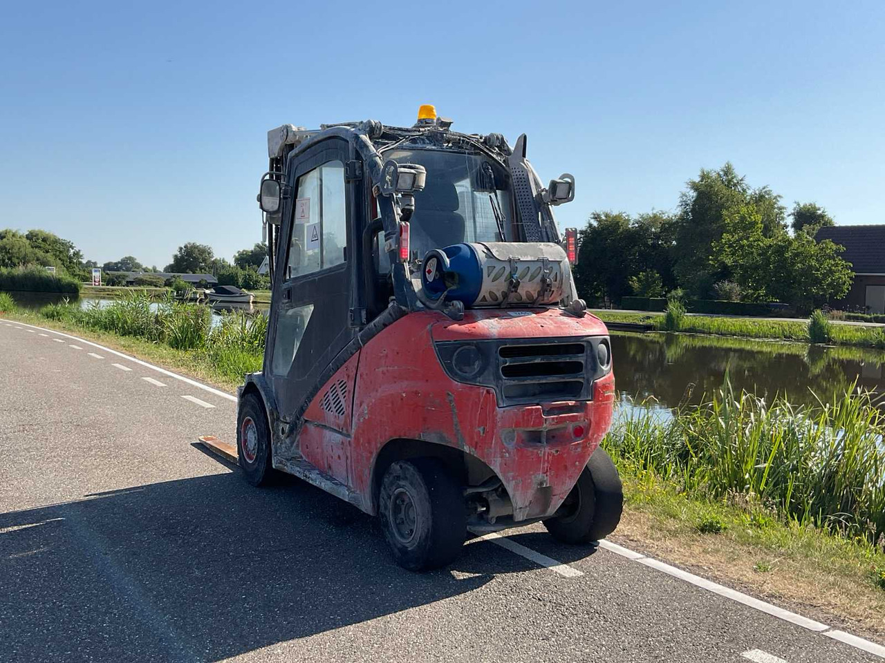 2012 LINDE H35T-01 FORKLIFT - Forklift: picture 3 2012 LINDE H35T-01 FORKLIFT - Forklift: picture 3