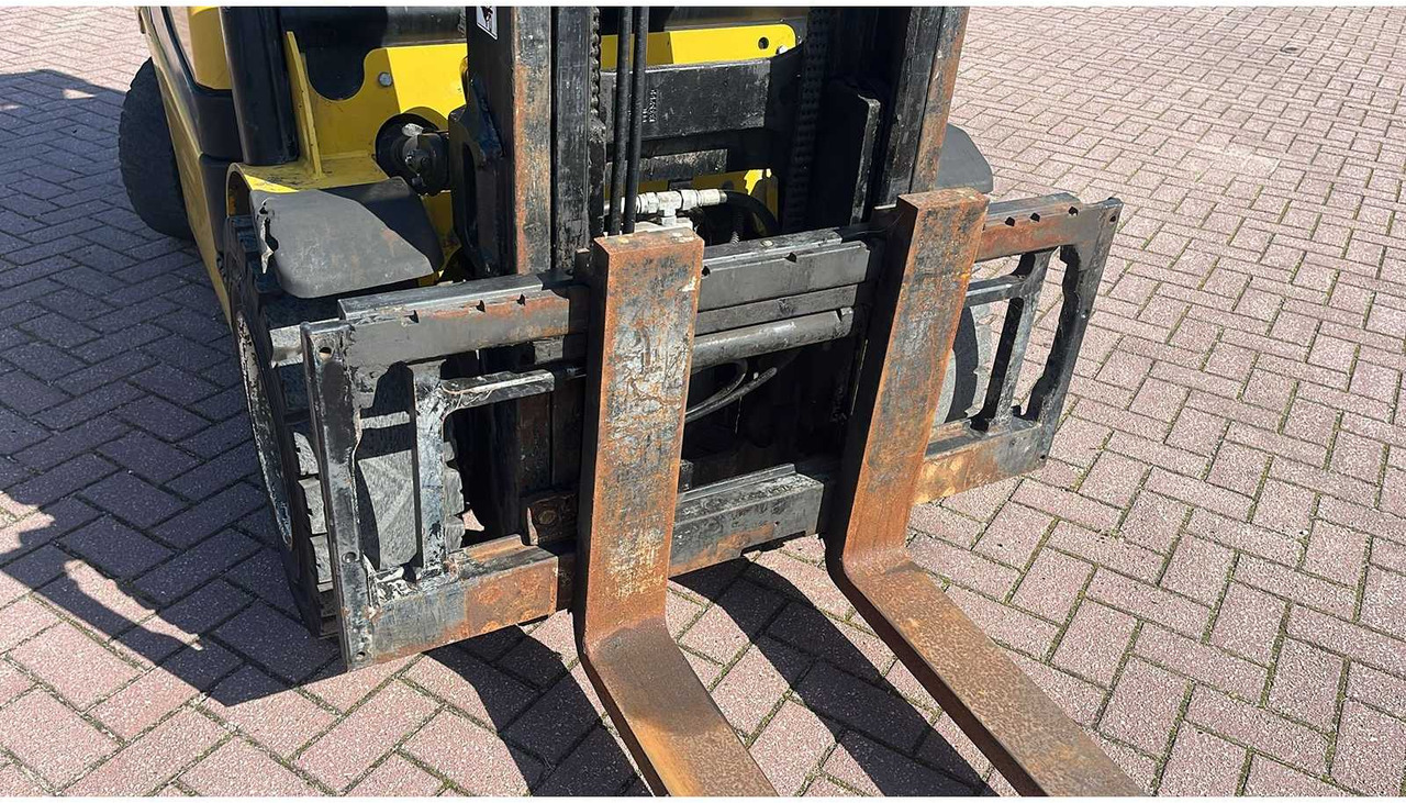 2012 YALE GDP35VX FORKLIFT - Forklift: picture 5 2012 YALE GDP35VX FORKLIFT - Forklift: picture 5