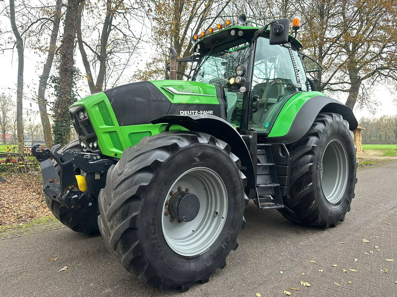 2013 DEUTZ-FAHR 7250 TTV FOUR WHEEL DRIVE FARM TRACTOR - Farm tractor: picture 1 2013 DEUTZ-FAHR 7250 TTV FOUR WHEEL DRIVE FARM TRACTOR - Farm tractor: picture 1