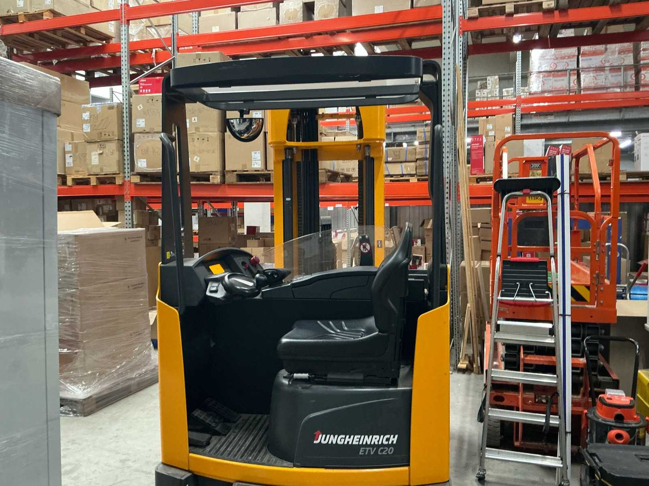2013 JUNGHEINRICH ETV C20 FORKLIFT - Forklift: picture 5 2013 JUNGHEINRICH ETV C20 FORKLIFT - Forklift: picture 5