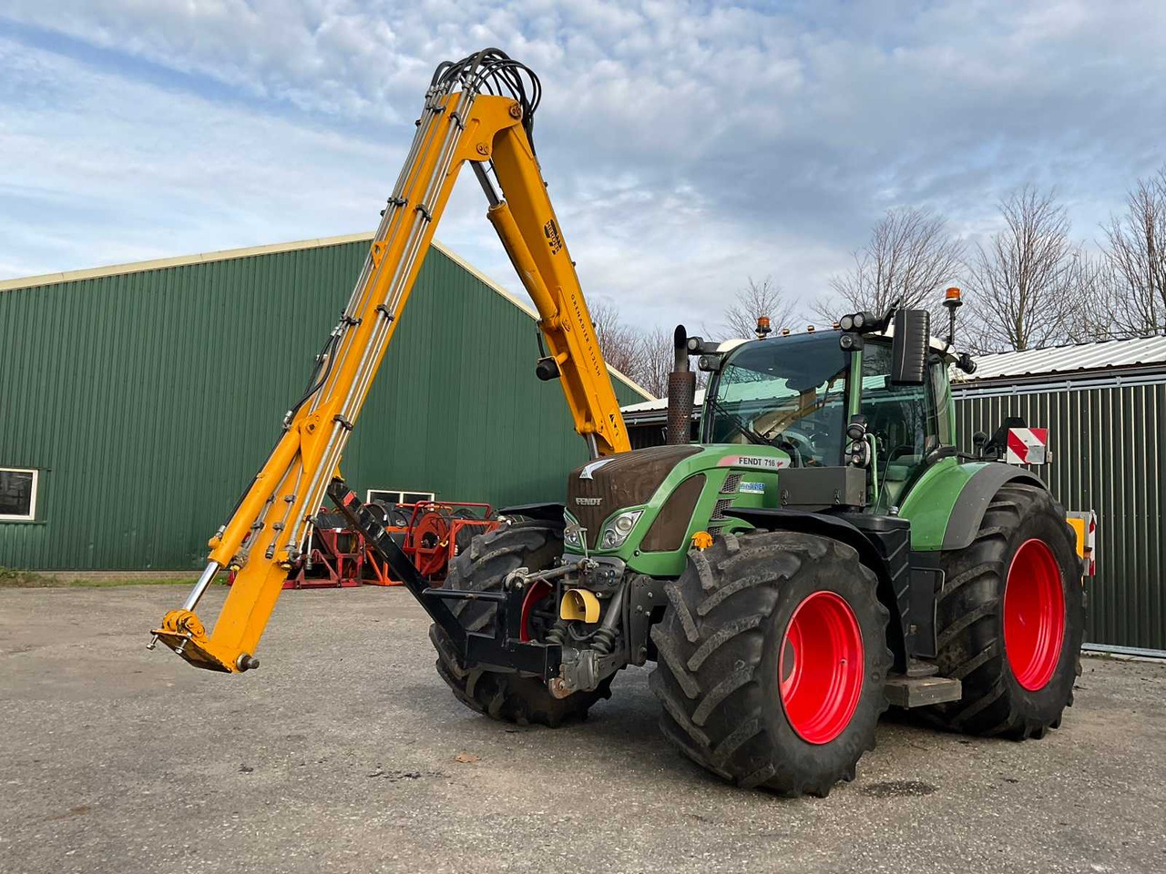 2015 FENDT 716 ALL-WHEEL DRIVE FARM TRACTOR - Farm tractor: picture 5 2015 FENDT 716 ALL-WHEEL DRIVE FARM TRACTOR - Farm tractor: picture 5