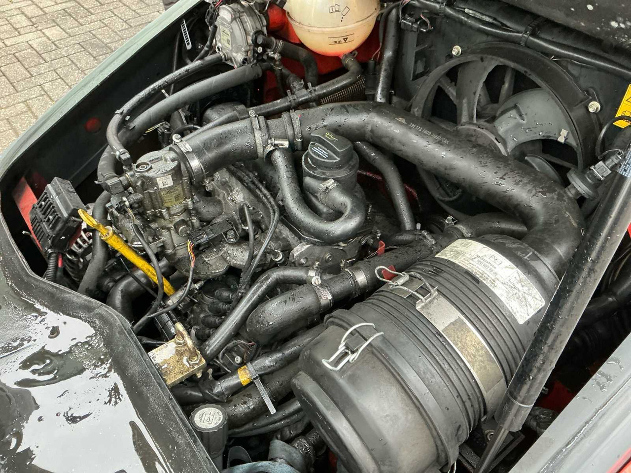 2015 LINDE H20T-01 FORKLIFT TRUCK - Forklift: picture 2 2015 LINDE H20T-01 FORKLIFT TRUCK - Forklift: picture 2